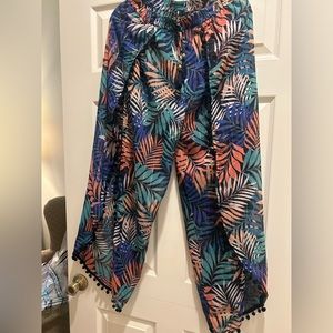 Bohemian style pull on pants